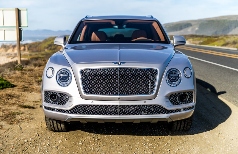 Illustration for article titled The 2019 Bentley Bentayga V8 Is the Most Opulent Way to Haul Your Stuff at 180 MPH